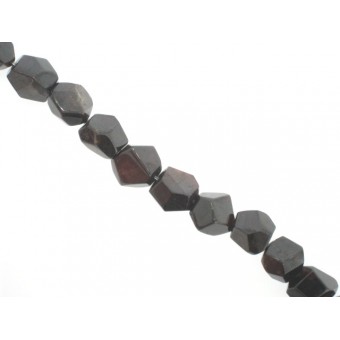 Garnet - Faceted Nugget - 16mm